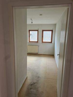 Wohnung OG - Blick in Zimmer 1