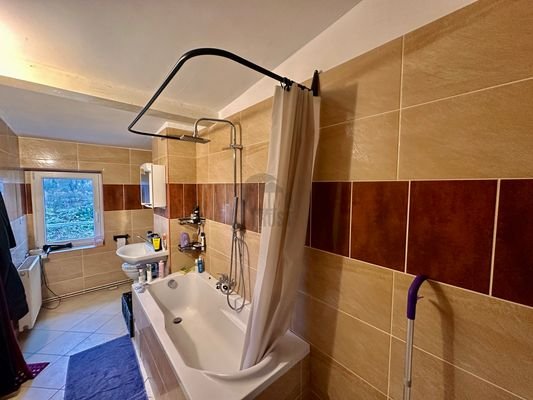 Badezimmer DG