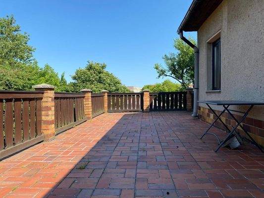 Terrasse am Wohnzimmer