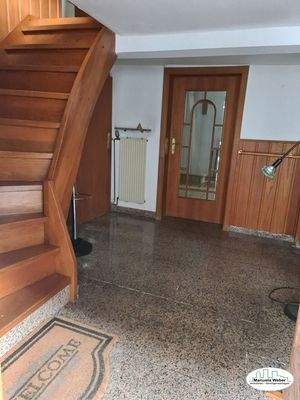 Diele mit Treppe.jpg