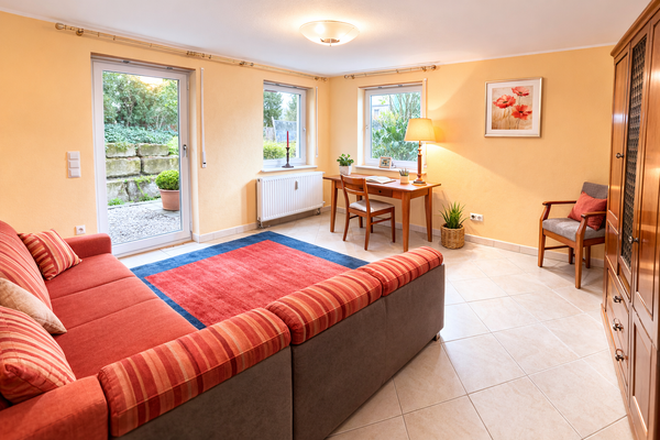 Kinderzimmer mit großer_Terrasse