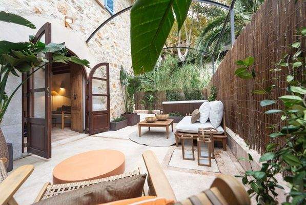 Dorfhaus mit Bergblick zum Verkauf in Deiya, Mallorca