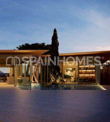 Exclusive Lands with Sea and Golf Views in Cádiz