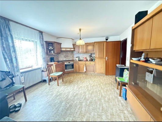 Wohnzimmer / Küche UG