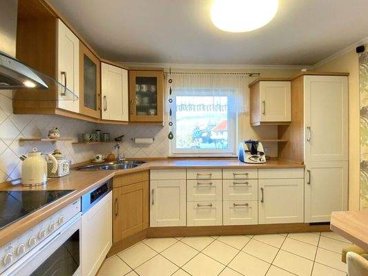 sehr gepflegte Einbauküche