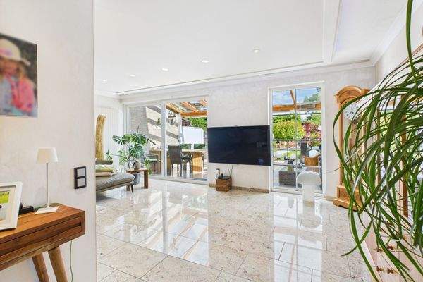 Schlossstraße 22 – 54293 Trier-Quint