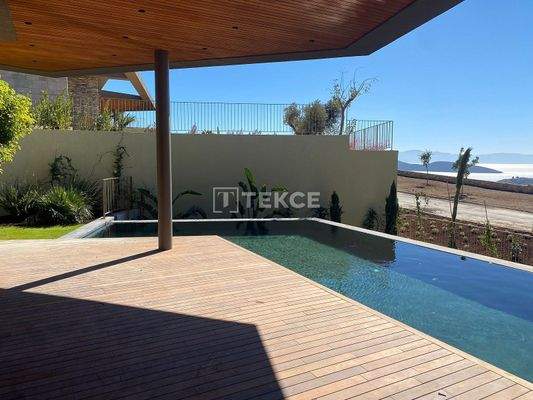 Detached Villas with Swimming Pools in Bodrum Center