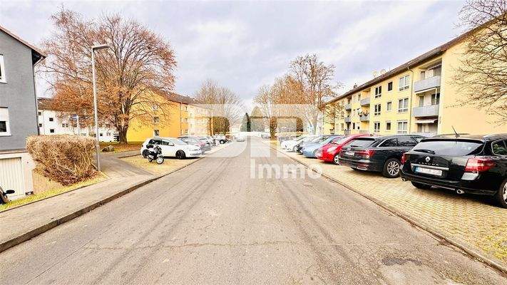 Stellplätze in der Straße öffentlich