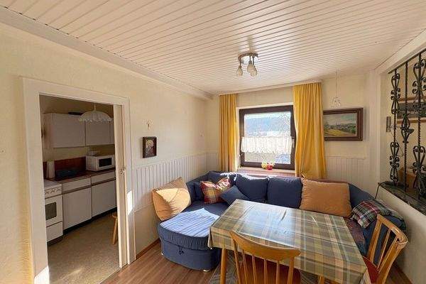 Esszimmer mit Küche (EG)