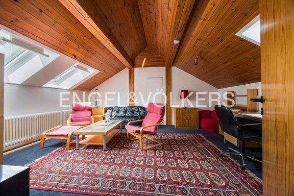 Raum mit vielfältigen Nutzungsmöglichkeiten