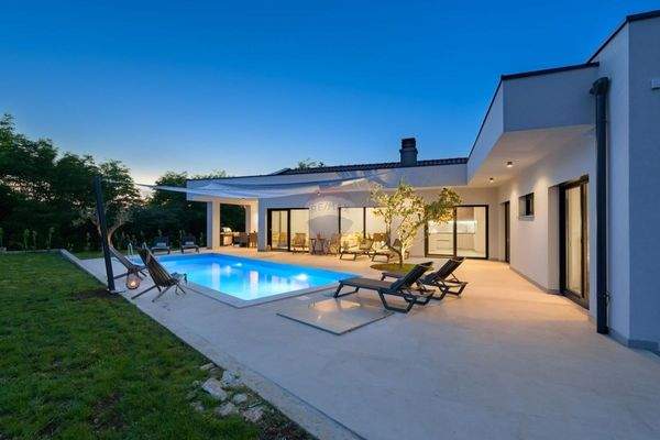 1748547388_1748545873991