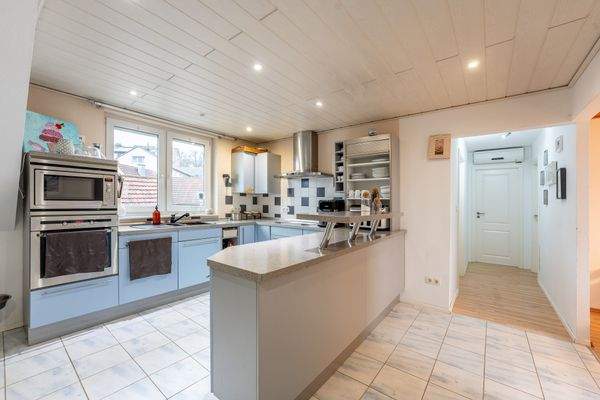 Hinterhaus DG Küche Ansicht Flur