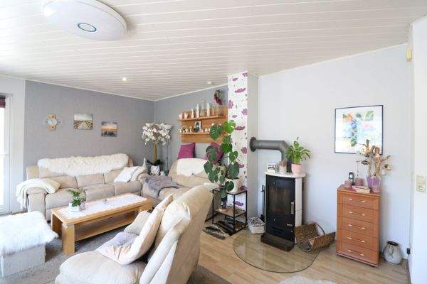 Wohnbereich mit Kamin