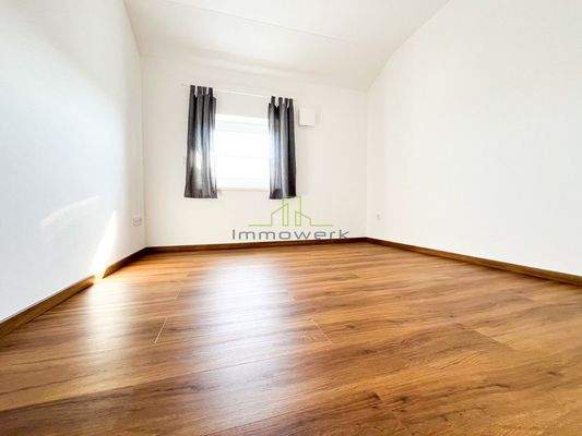 Kinderzimmer / Büro