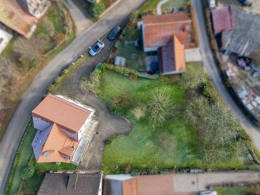 Drohne von oben gepixelt.jpg