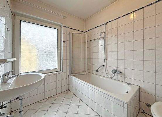 Badezimmer im Obergeschoss