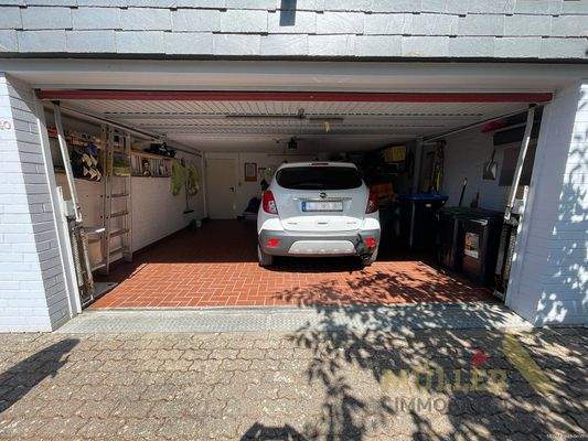 Garage mit Platz für 2 PKW's© Müllerimmobilien®