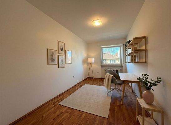 Arbeitszimmer (KI generiert)