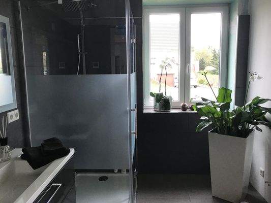 Badezimmer im Erdgeschoss