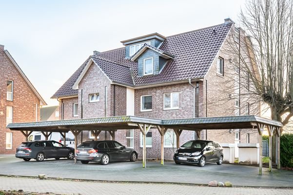 Straßenansicht