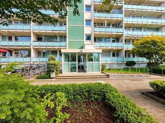 Eingang - (KI generiert)