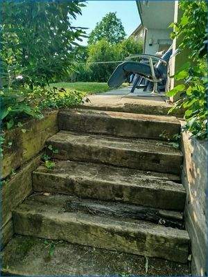 Zuganag zur Terrasse