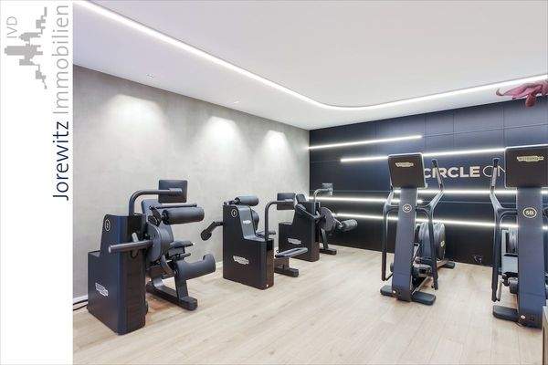 009 - Fitnessstudio EG - Trainingsfläche 3