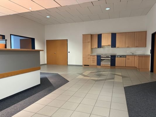 Eingang Empfang_.jpg