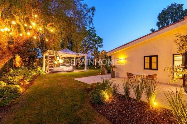 Modern Luxury House with Garden in Marbella Málaga