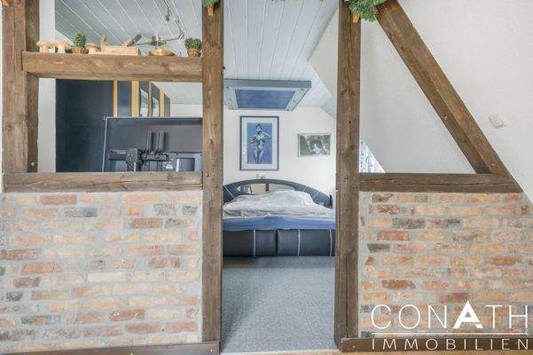 Conath-Immobilien_Harsefeld_Buxtehude_Fredenbeck – Ankleide Blickrichtung Schlafen - Dachgeschoss