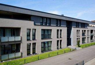 Vorderansicht Gebäude
