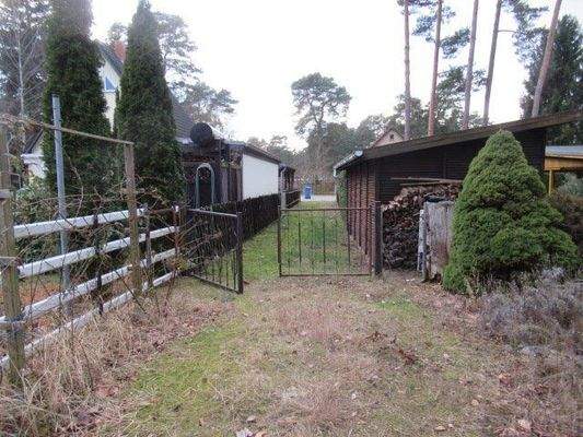 Blick zur Weichsel Str. mit Pforte 