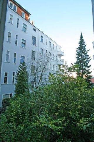 Vermietete Altbau-Wohnung zur Kapitalanlage oder zur späteren