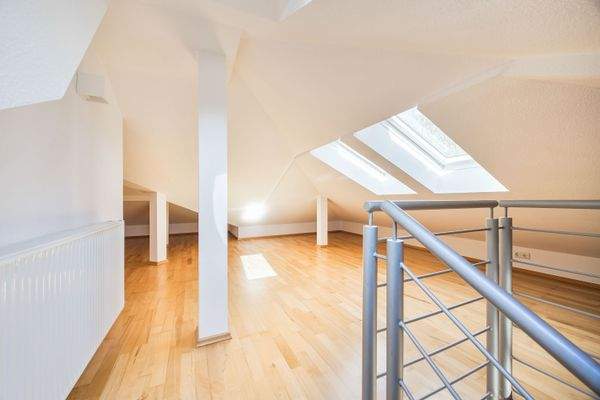 Spitzboden für Arbeitsbereich