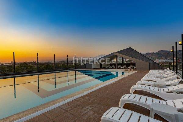 Furnished Apartments in a Complex with Private Beach in Konaklı