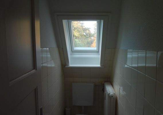 WC mit Dachfenster