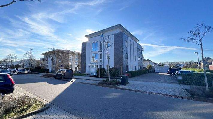 Straßenansicht gesamt 