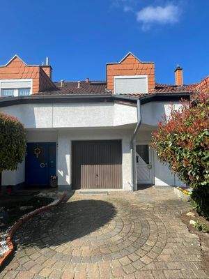 Außenansicht, vorn.jpg