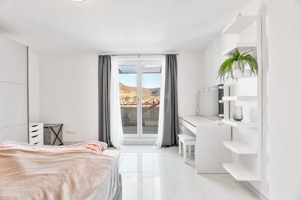 1. UG Schlafzimmer