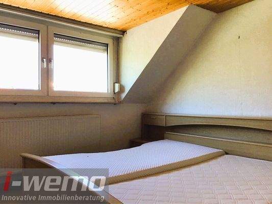 Schlafzimmer DG