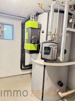 A9628814-F597-46C3-95F5-9ABEE40A62E9_1_105_c