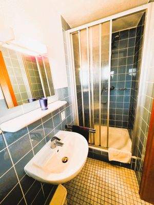 Pension_EG_Zimmer 3_Bad