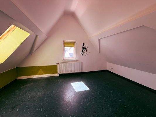 Maisonette Wohnung DG Zimmer 3