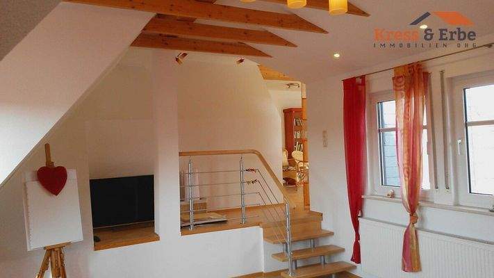 OG Zimmer 6 mit Treppe zu Zimmer 5