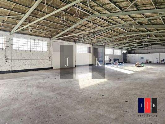 Halle Innenansicht 3