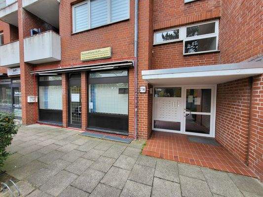 Objektansicht (Süd - Straßenseite)