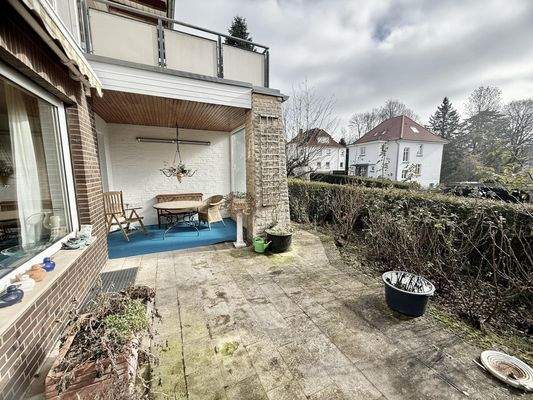 uneinsehbare Terrasse mit Südausrichtung