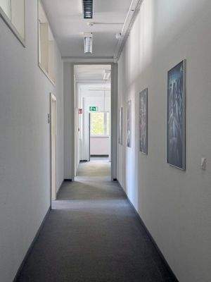 Flur Büro neu