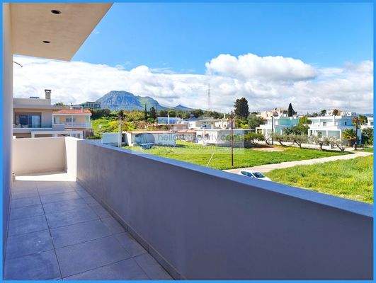 9303a03d9cfb4a889a79d7aeb7aedc3f-original