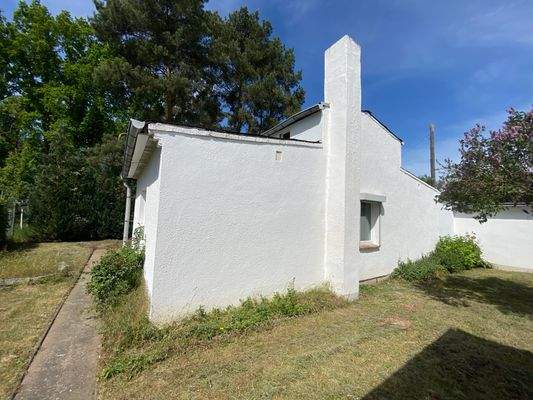 Haus 2 mit Schornstein für den Thermolux-Ofen